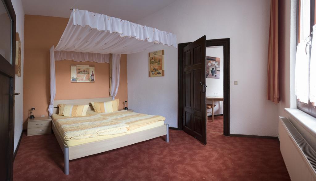 Alte Druckerei Hotel เควดลินบวร์ก ภายนอก รูปภาพ